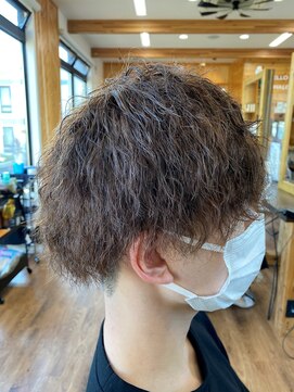 ルッカヘアガーデン バイ ラッシュゴールド(RUCCA HAIR GARDEN by LUSH GOLD) スパイラルパーマ
