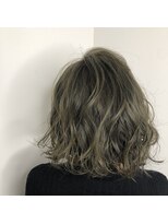 ユニ(Uni.)&nbsp;カーキグレージュカラー