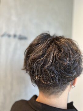 リリーバイヘア(Lily by hair) メンズパーマ