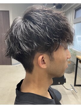 フイ 自由が丘(men's salon Hui) メンズ/アップバング/ツーブロックマッシュ/束感ショート波巻き