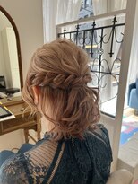 サンクチュアリ ウィズエデン 京橋店(Sanctuary with eden)&nbsp;ハーフアップねじり編みこみスタイル