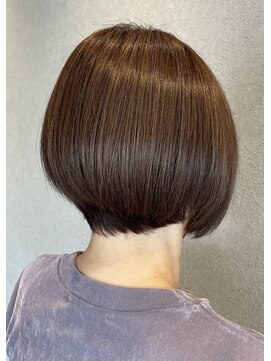 ターム オン アゲオ(TARM. on ageo) 50代大人女性にオススメ♪後姿マイナス10歳のグラデーションボブ