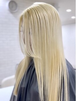 ナナ(NANA)の写真/【3月NEWOPEN】髪質や状態を見極めて、お客様一人一人に合わせた最良の施術をご提案で、サラツヤ髪へ導く＊