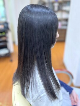 アークスヘアー 20代30代40代髪質改善トリートメントブルーブラック透け感