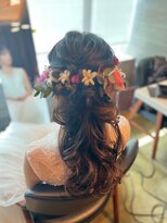 ファレ(Phalae)&nbsp;ブライダルヘアメイク　ハーフアップ