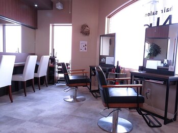 ニューアール(Nr)の写真/[プライベート空間×女性Stylistのみ]髪に悩む大人女性の駆け込み寺☆周りを気にせず何でも相談◎メンズも