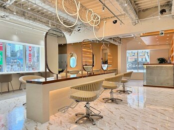 D.I.E.V.A 渋谷　艶髪/美髪質改善&トリートメント【ディーバ】