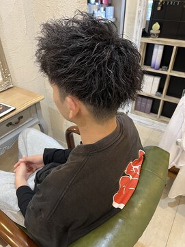 ヘアメイク リヴ(Hair Make Liv) 王道ツイストスパイラルパーマ