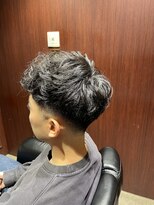 リバティシェアバーバー 銀座(LIBERTY SHARE BARBER)&nbsp;スペインカール/メンズパーマ/スキンフェード/外国人風/強め