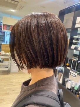 ジュイール(jouir) 三鷹白髪ぼかしハイライトショートボブウルフショートカット韓国