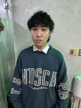 COM【コム】 ツイストスパイラルパーマ