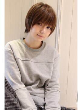 レウナ 外苑前(Reuna) 黒髪でも可愛く決まるニュアンストショート