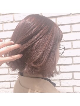 アーヌ エヌン(Anu Nn) たっぷりハイライトのフェミニティピンクカラー