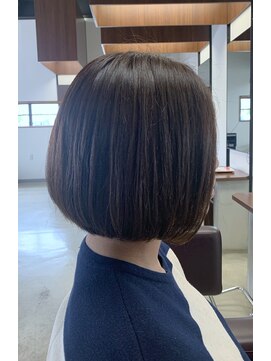 サロン クラッチ クリエイティブ コンセプト(salon CLUTCH creative concept) short bob