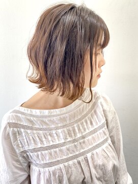 フォーク FOLK 【FOLK】小顔 外ハネ 波巻き 横髪 アッシュ グレージュ ベージュ