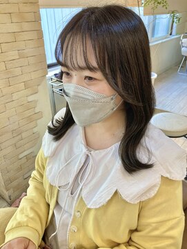 ハル(Hal.) 顔まわりが可愛いミディアムヘア