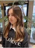 ふわっと柔らかい顔まわりCUT