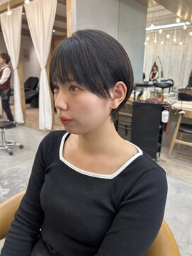 ロンドアジュール 横浜(Lond azur) 前髪あり黒髪マッシュショート！似合わせカットお任せください！