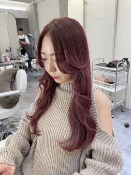 アナ ラーナ(Anna Lanna) 華やかなピンクヘアカラー【野呂朱里】