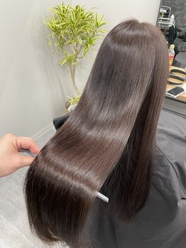 ウナ 並木坂(Una)の写真/髪質改善UPTOGLOSSやCOTAトリートメントなど数ある髪質改善メニューから貴方にあったヘアケアをご提案