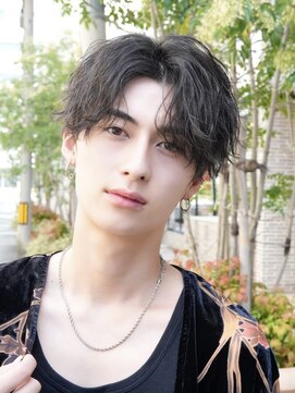 オーシャントーキョー ウエスト(OCEAN TOKYO WEST) ツイストスパイラル波巻きスパイラルパーマセンターパートウルフ