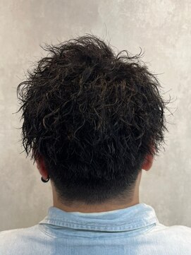 インフィニィト ネオ(INFINITO NEO) 強めツイストパーマ