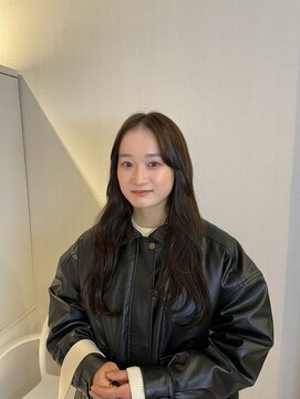 アム(amu) レイヤーロング/ヘアカラー/透明感カラー/ブリーチなしカラー