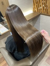 コンティバイミラートーク(CONTY by MIRROR TALK) メテオストレート艶髪ベージュ