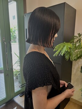 グロウウィング(GROWING) blunt bob