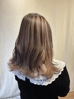 ココカラヘアー ニコ(cococara hair nico) アンブレラカラー/ミディアムヘア/グレージュカラー