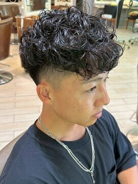 バトン(BATON) スペインカール/メンズカット/メンズパーマ