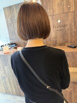 トルヴェ(Toruve)&nbsp;◇首を長く見せ　全身スタイルUPさせる内巻きボブ
