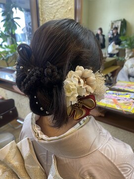 キキ 美容室(KIKI) ヘアアレンジ