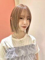 ヒビヲ 天神警固(HIBIO)&nbsp;ショートボブ切りっぱなしボブタッセルボブブリーチダブルカラー