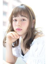 ビッケ(Vicke)&nbsp;【Vicke渋谷】透明感アッシュベージュゆるふわワンカール