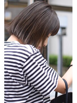 ラッシュグラス(Rush grass) 切りっぱなしボブ