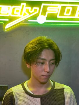 グリーディーフォックス 代々木(Greedy FOX) 韓国マッシュ/センタ-パ-ト/ツイストスパイラル/スキンフェード