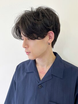 シスタ(SISTA) 【SiSTA】田中黒髪前下がりセンターパートツーブロック