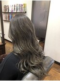 アッシュグレーカラー