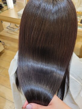 オリーブスバイネオリーブ(Olive's by neolive) カール/セミディ/シアーカラー/姫カット/新宿