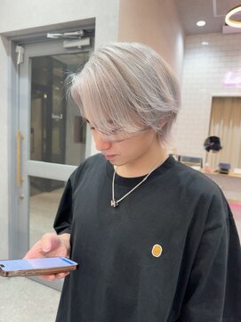 ロンド レア 天神大名店(Lond Le’a) レイヤーカット/デザインカラー/ウェットヘア/オリーブベージュ