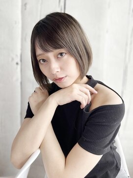 ヘアメイク ナル(hair make nalu) 透け感カラーの大人ボブ