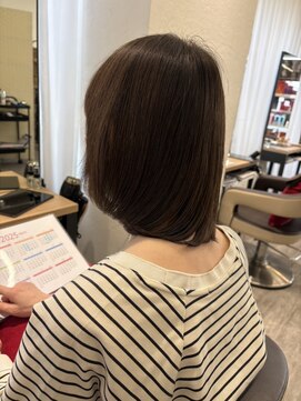 ウイ バイ ファースト 北四番丁店(u'i by first) 鎖骨くらいの長さのボブスタイル