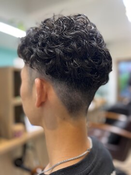 ヘアジーナ(Hair Jina) メンズパーマ☆スペインカール