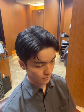 ヘアモード キクチ 銀座店 ドライだけでまとまるツーブロ<理容室>