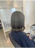 ブリーチあり × オリーブグレージュ
