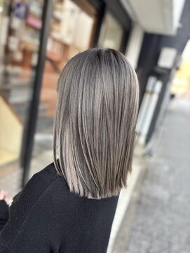 この冬に☆バレイヤージュカラー/グレージュ/シルバー/ブリーチ