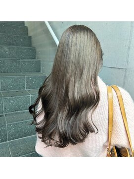 ガーデン ジングウマエ(GARDEN jingumae) オリーブのダブルカラー