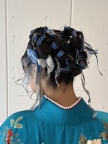 オーラ(ora)&nbsp;【卒業式ヘア】誰ともかぶらないリボンヘア☆