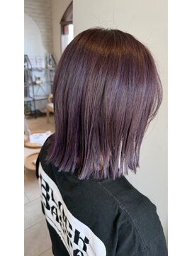 ヴィアンカ(Vianca) 切りっぱなしボブ×ピンクラベンダー